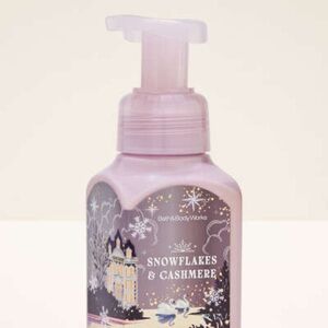 Snowflakes & Cashmere Gentle & Clean Foaming Hand Soap